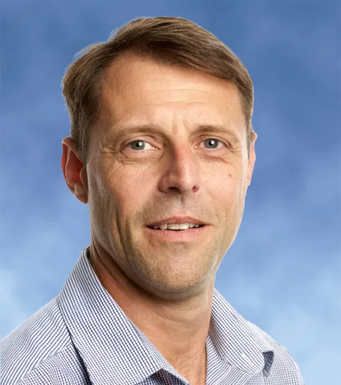 Dr. Simon Cooke